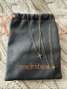 Rocksbox Gold Cross pendant Necklace with lab grown diamonds